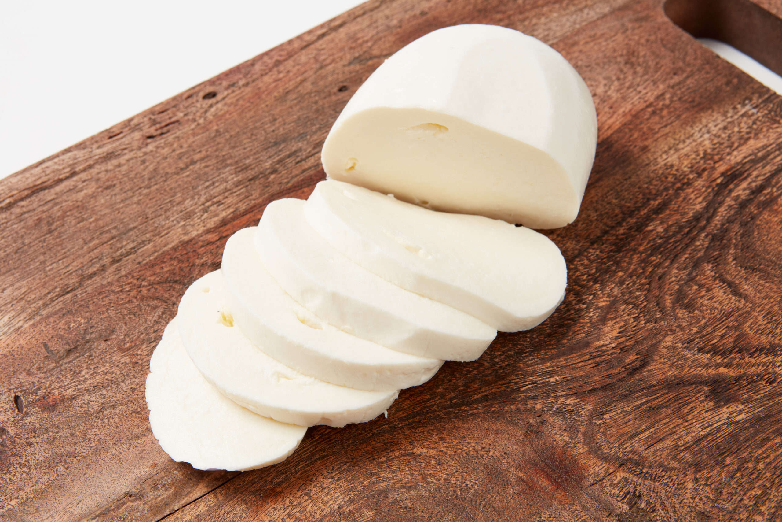 fresh cut mozzarella